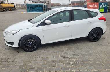 Хэтчбек Ford Focus 2016 в 