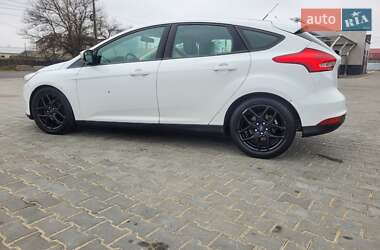 Хэтчбек Ford Focus 2016 в 