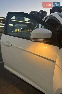 Хэтчбек Ford Focus 2017 в 