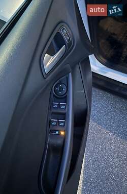 Хэтчбек Ford Focus 2017 в 