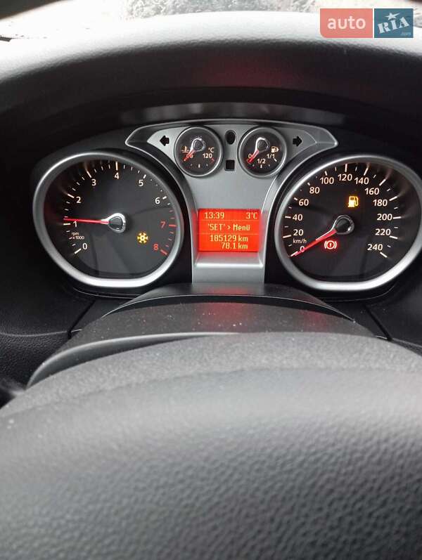 Хэтчбек Ford Focus 2010 в Ровно