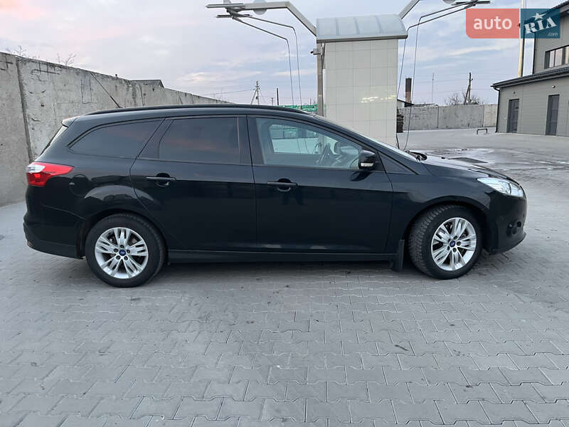 Універсал Ford Focus 2012 в Сарнах