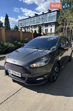 Хэтчбек Ford Focus 2017 в 