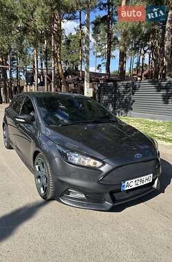 Хэтчбек Ford Focus 2017 в Киеве