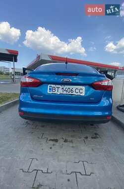 Седан Ford Focus 2014 в 