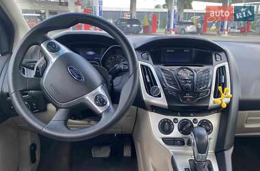 Седан Ford Focus 2014 в 