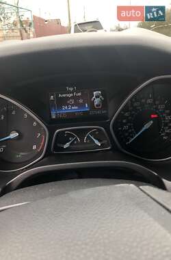 Хэтчбек Ford Focus 2012 в 