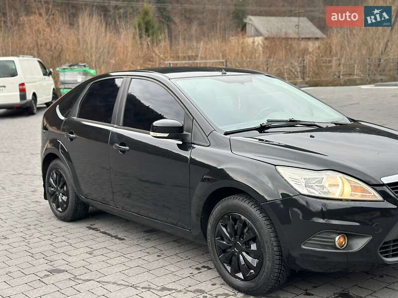Хетчбек Ford Focus 2011 в Міжгір'ї