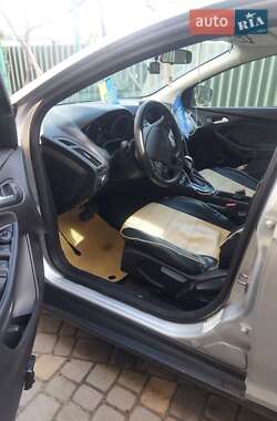 Седан Ford Focus 2016 в 