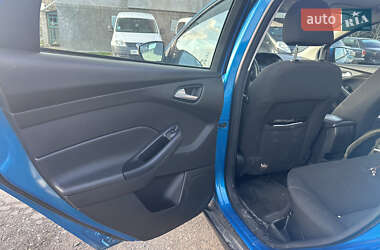 Седан Ford Focus 2015 в 