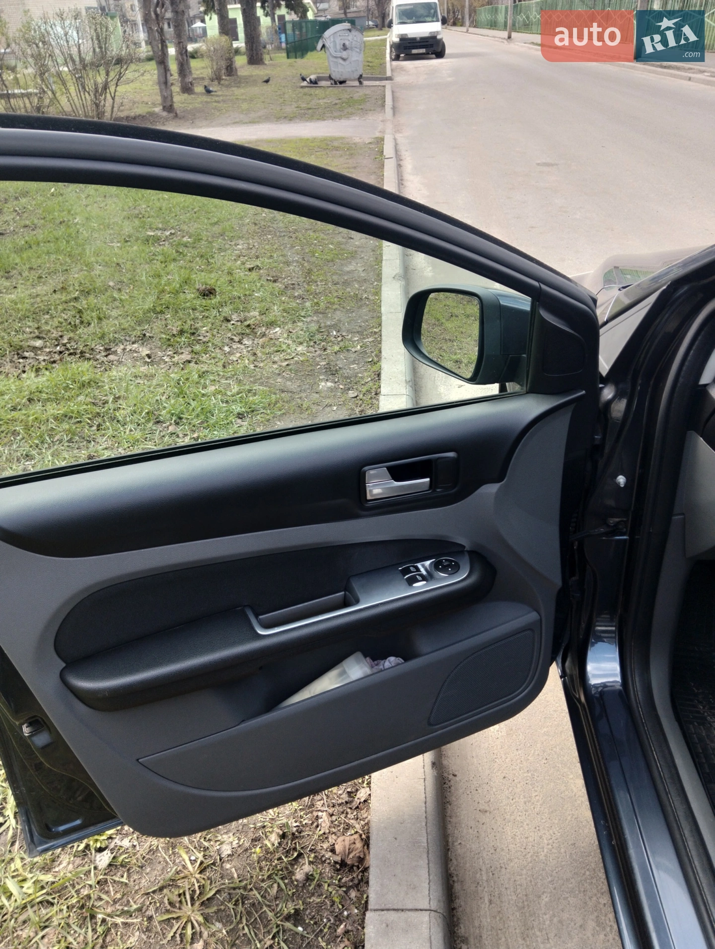 2010 Ford Focus - мініатюра 6