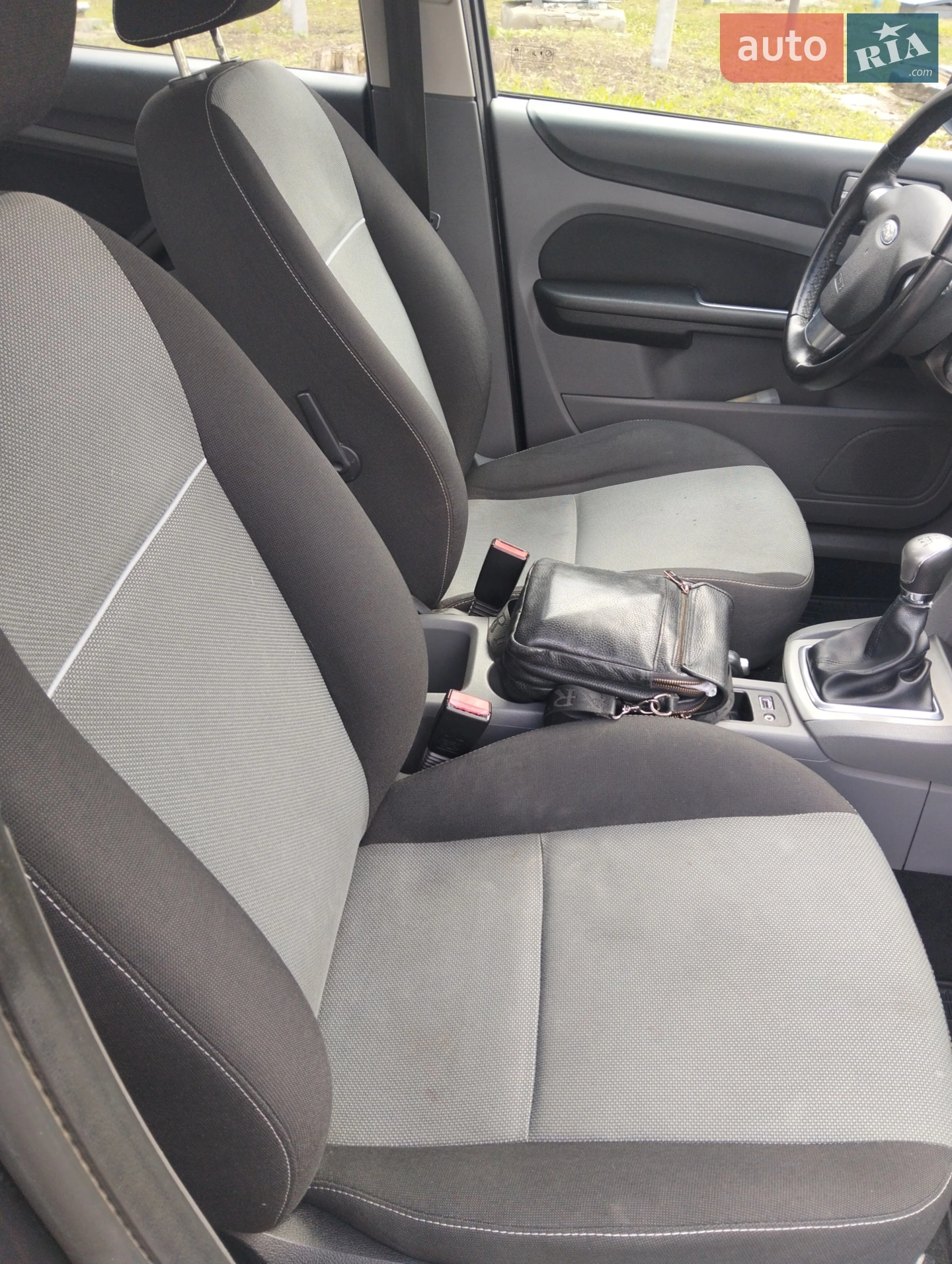2010 Ford Focus - мініатюра 13