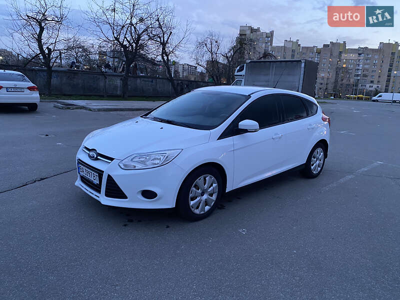 Хэтчбек Ford Focus 2014 в 