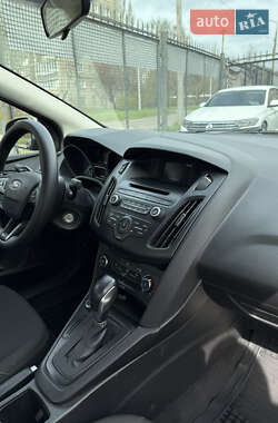 Седан Ford Focus 2017 в 