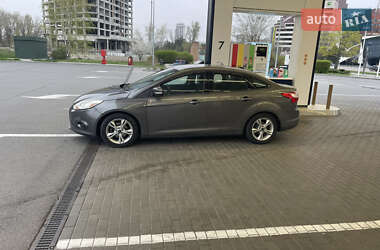Седан Ford Focus 2013 в 