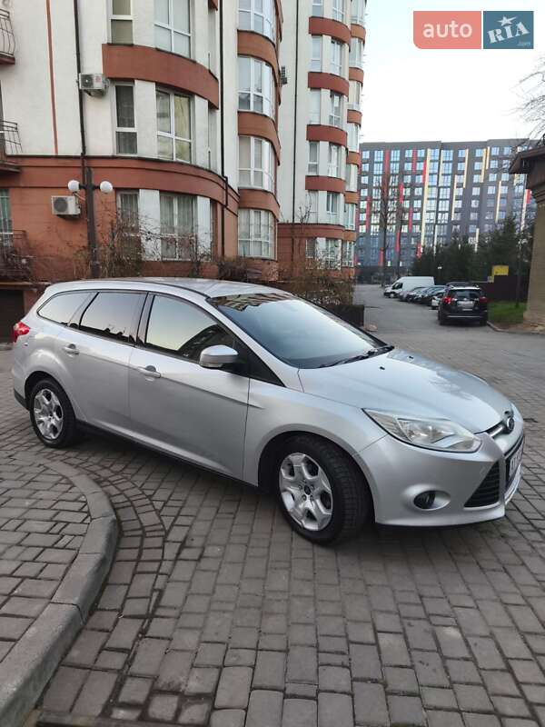 Универсал Ford Focus 2013 в Ивано-Франковске