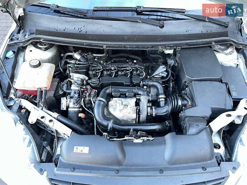 Універсал Ford Focus 2010 в 