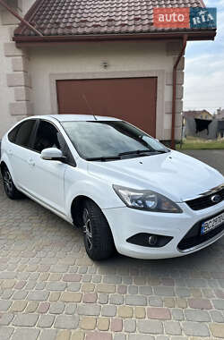 Хэтчбек Ford Focus 2010 в 
