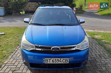 Седан Ford Focus 2010 в 
