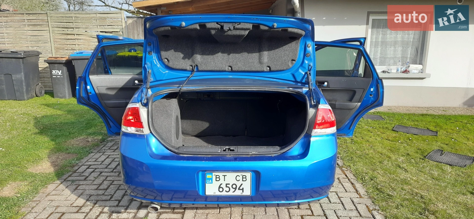 2010 Ford Focus - мініатюра 10