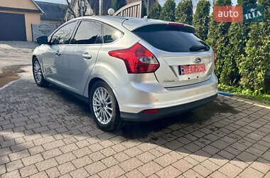 Хэтчбек Ford Focus 2014 в 