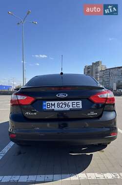 Седан Ford Focus 2014 в 