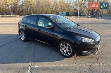 Хэтчбек Ford Focus 2015 в 