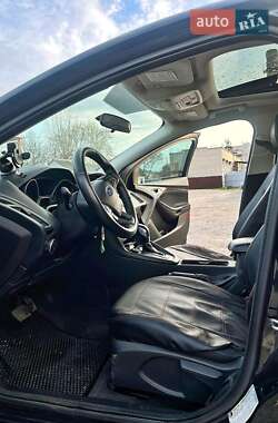 Седан Ford Focus 2015 в 