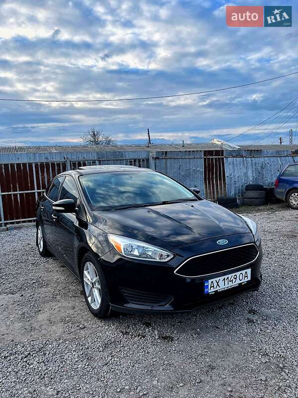 Седан Ford Focus 2015 в 