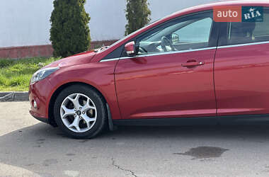 Хэтчбек Ford Focus 2013 в 