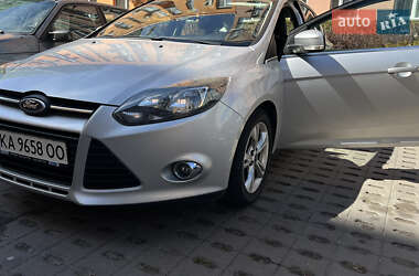 Хэтчбек Ford Focus 2013 в 