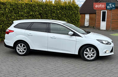 Универсал Ford Focus 2014 в 