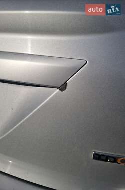Хэтчбек Ford Focus 2010 в 