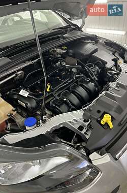 Седан Ford Focus 2014 в 