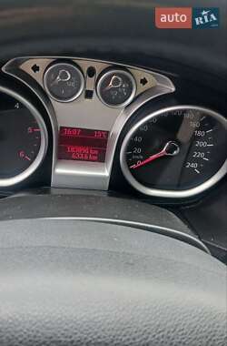 Универсал Ford Focus 2010 в 