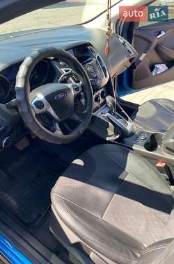 Седан Ford Focus 2012 в 