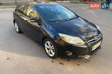 Хэтчбек Ford Focus 2013 в 
