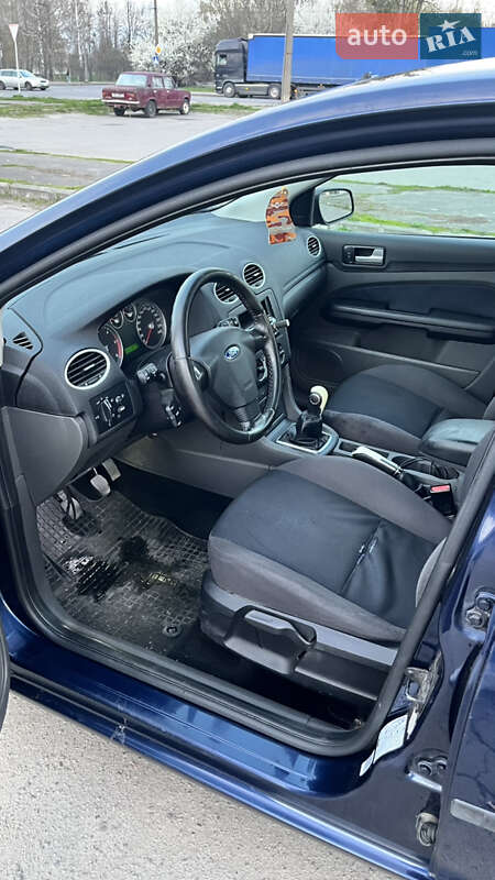 Хэтчбек Ford Focus 2005 в Луцке