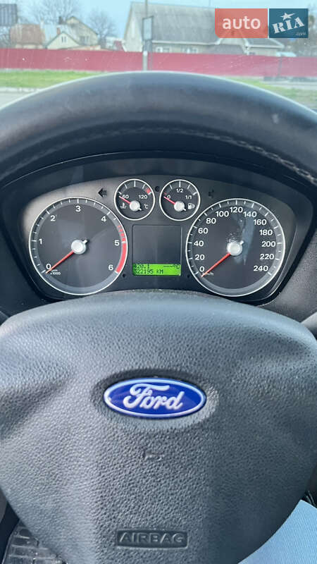 Хэтчбек Ford Focus 2005 в Луцке