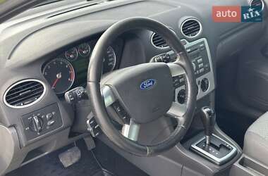 Седан Ford Focus 2005 в 