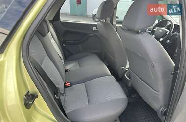 Седан Ford Focus 2005 в 
