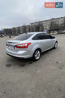 Седан Ford Focus 2014 в 