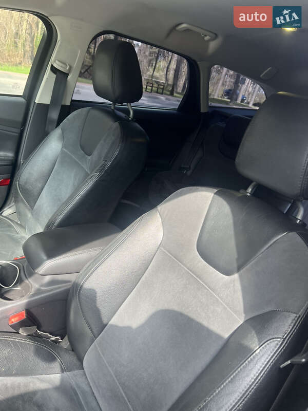 Универсал Ford Focus 2013 в Львове фото 15 Универсал Ford Focus 2013 в Львове