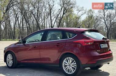 Хетчбек Ford Focus 2016 в 