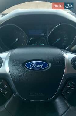 Универсал Ford Focus 2012 в 