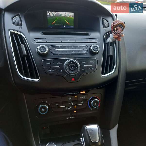 Седан Ford Focus 2015 в Смеле