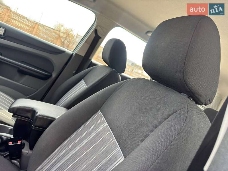 Универсал Ford Focus 2010 в Ахтырке