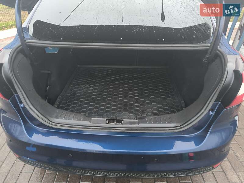 Седан Ford Focus 2012 в Киеве фото 8 Седан Ford Focus 2012 в Киеве