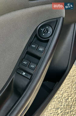 Хэтчбек Ford Focus 2014 в 