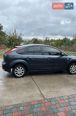 Хэтчбек Ford Focus 2006 в 